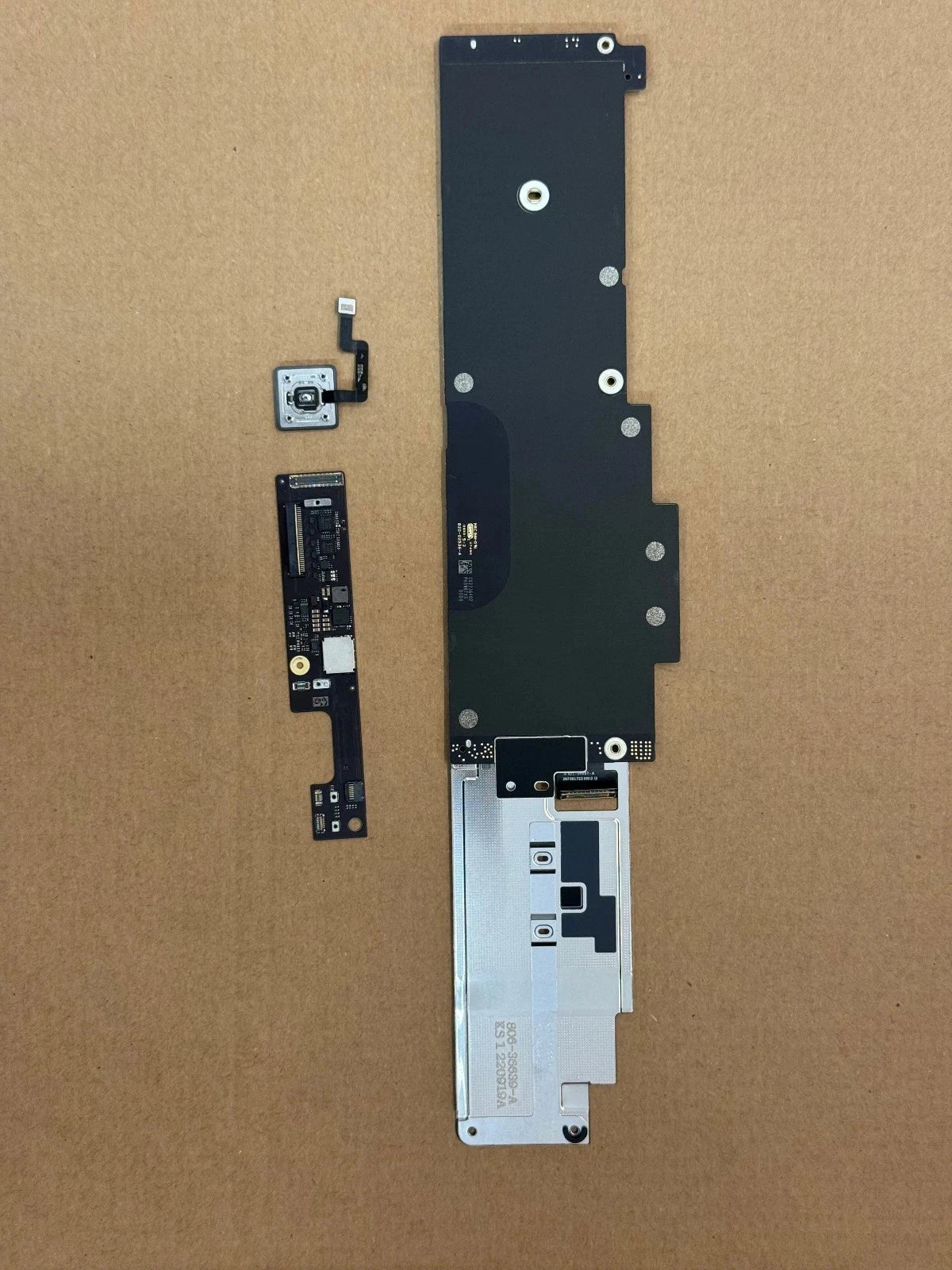 A2681 820-02536-A MacBook Air 13 2022 Logic Board  iCloud locked